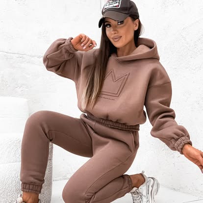 Komplet dresowy z koroną MELEN